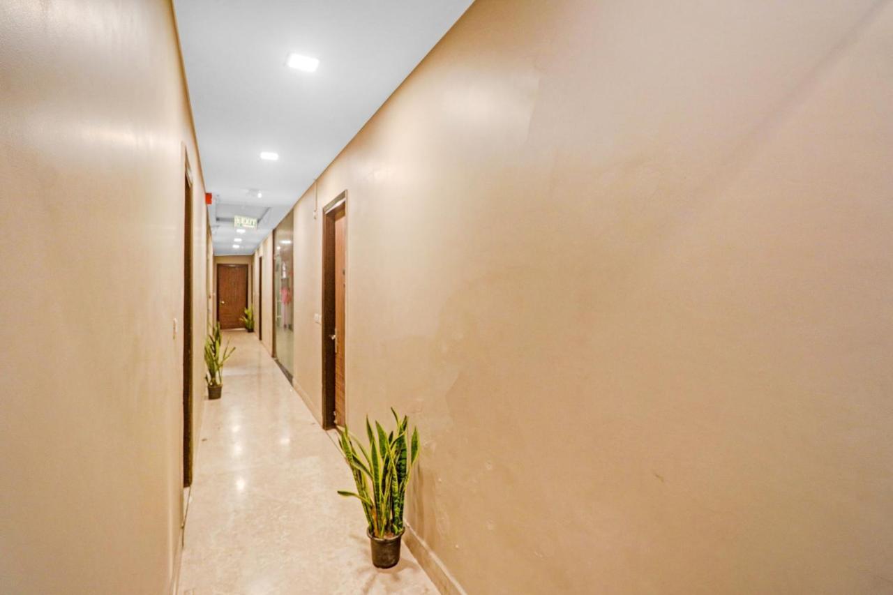 Townhouse 450 Dwarka Hotel เดลี ภายนอก รูปภาพ